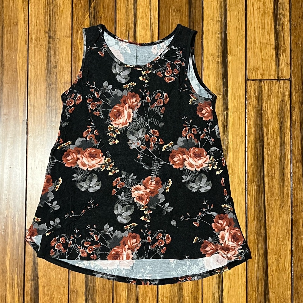 Latched Mama Petal Front Nursing Tank - Large / Black Vintage Rose